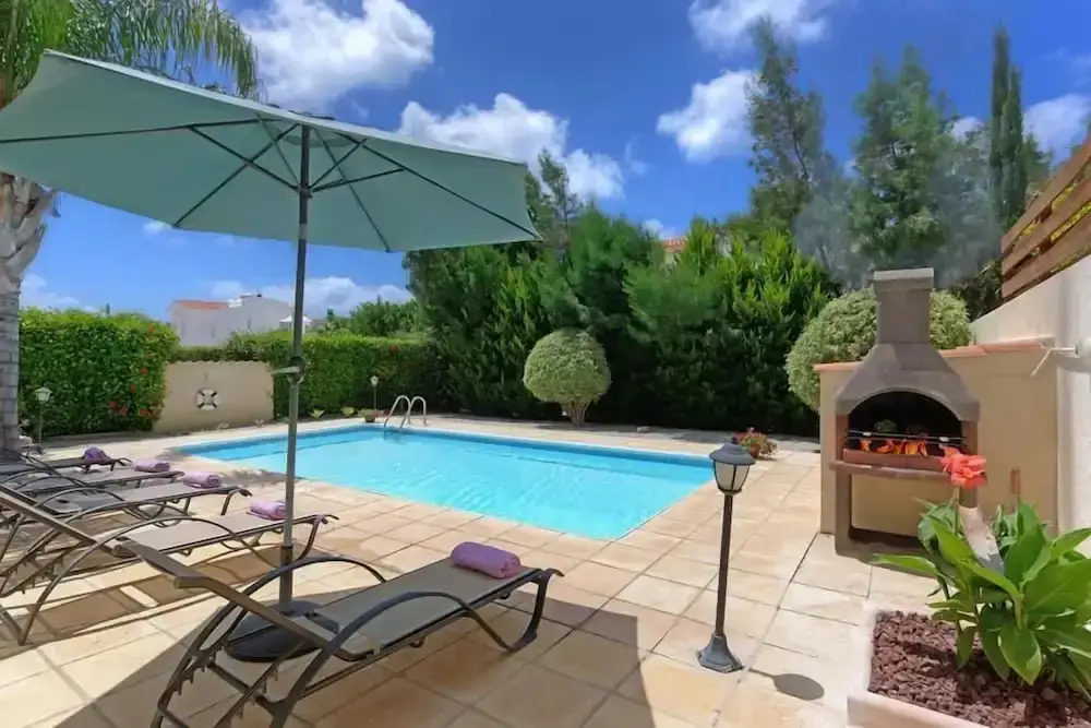 Пейя: Villa Matheus