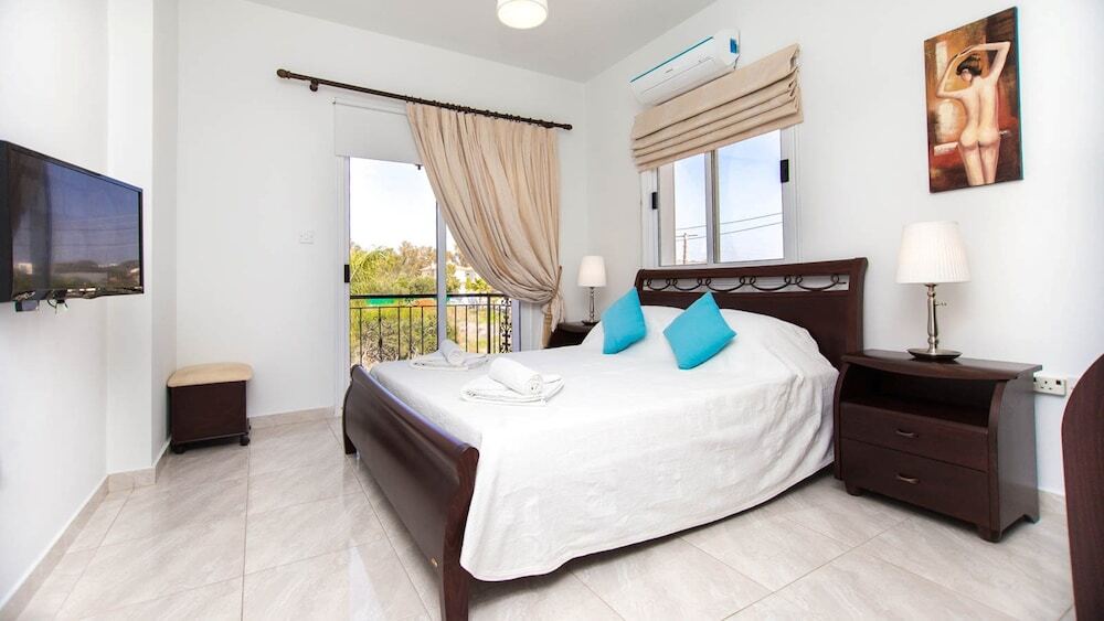 Айя-Напа: Oceanview Villa 137