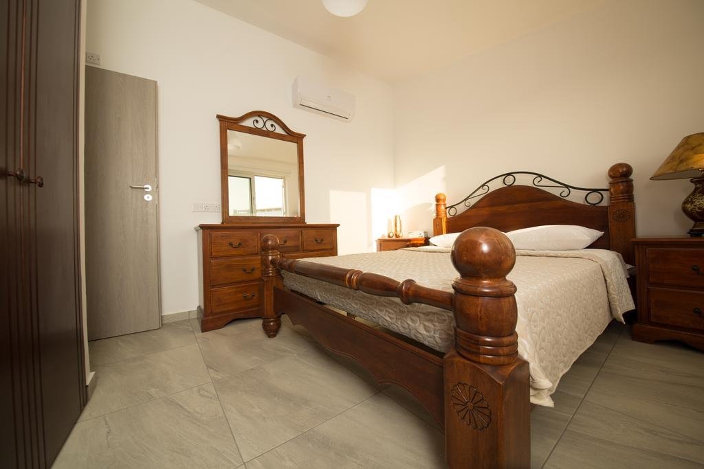 Айя-Напа: Christopher's Sandy Beach Suites