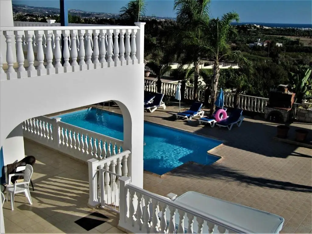 Пейя: Villa Dioni
