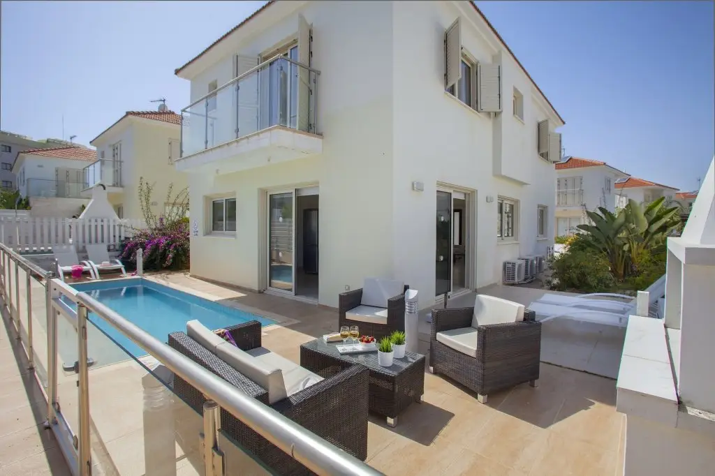 Протарас: Athina Villa 8