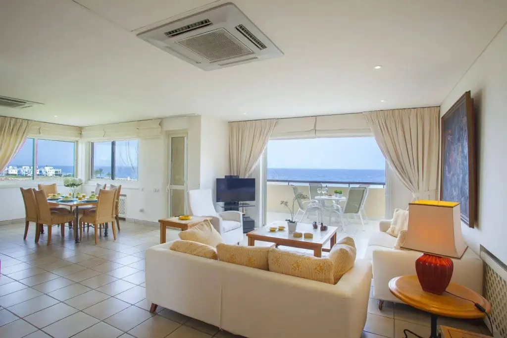Протарас: Alia Seafront Suite