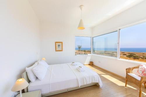 Протарас: Beachfront Villa Balsa