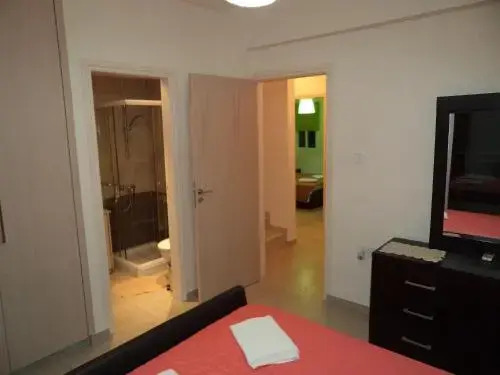 Протарас: George's Villa