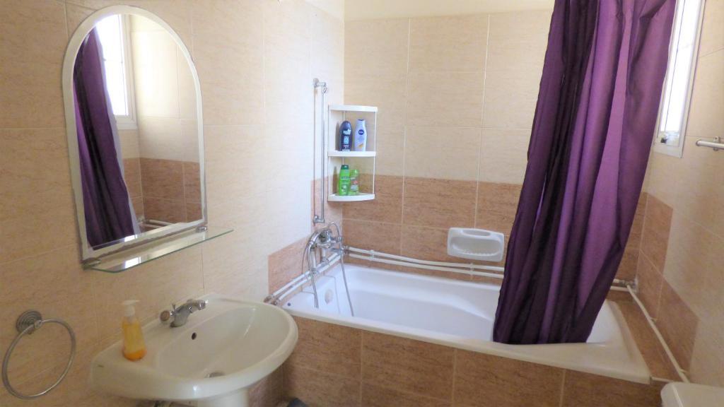 Ларнака: Kimonos Guesthouse