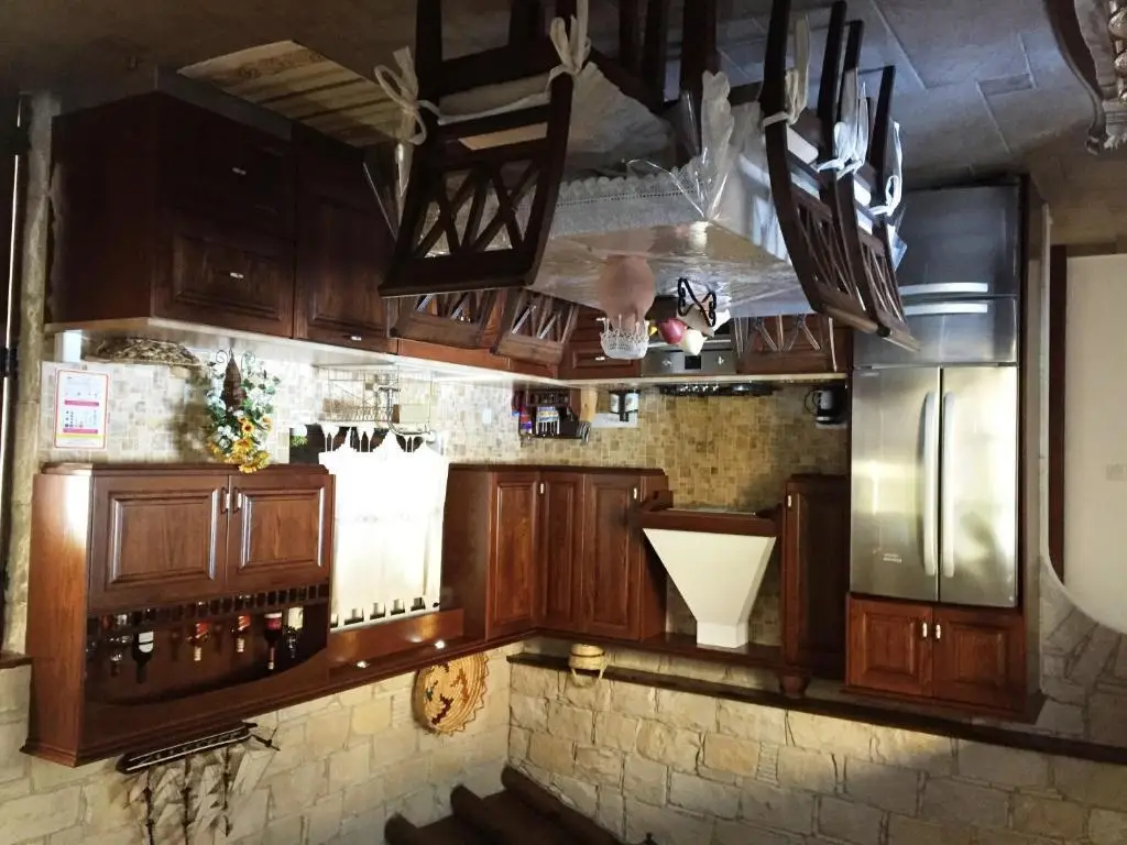 Марони: Paradise Traditional House