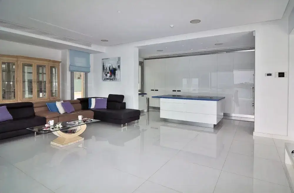 Пейя: Water's Edge Villa