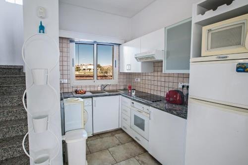 Айя-Напа: Sunny Coast Villa