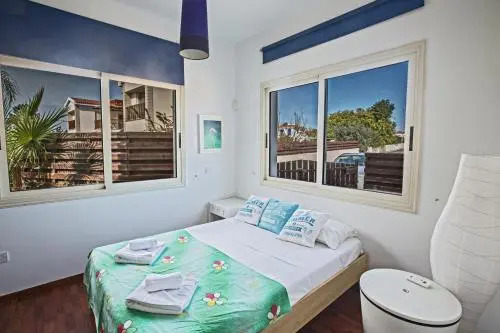 Айя-Напа: Sunny Coast Villa