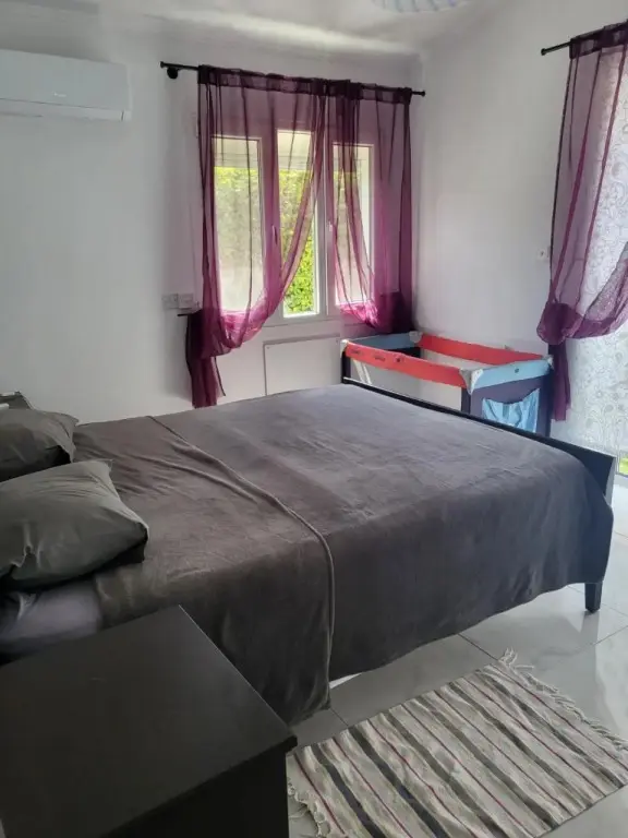 Пейя: Villa Neyla Four bedroom Beach front Coral Bay