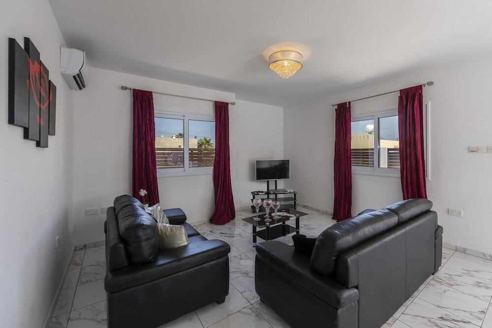 Протарас: Protaras Villa Golden Dream