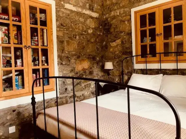 Калопанагиотес: Galaria House