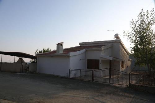 Moniatis Country House — фото 1