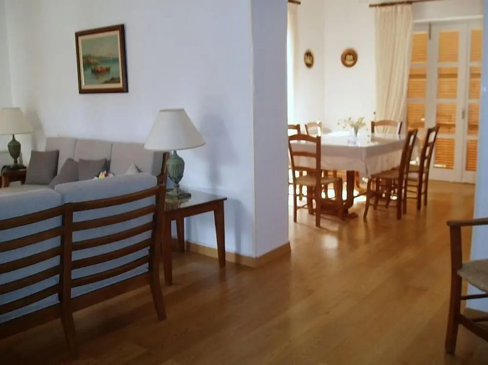 Лекара: Maria's Apartment