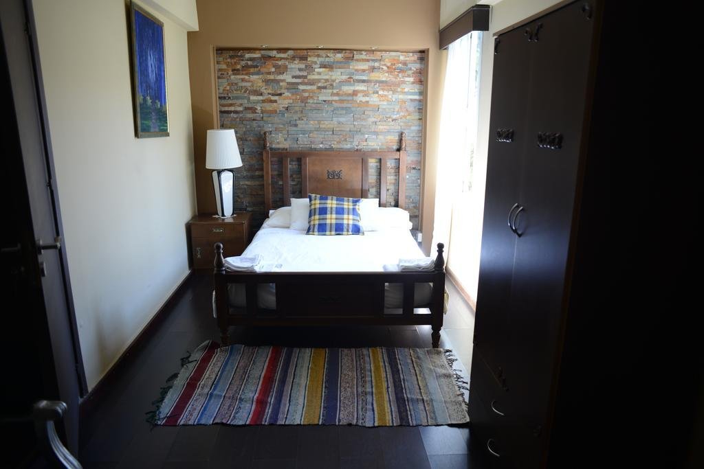 Никосия: Kipros Accommodation