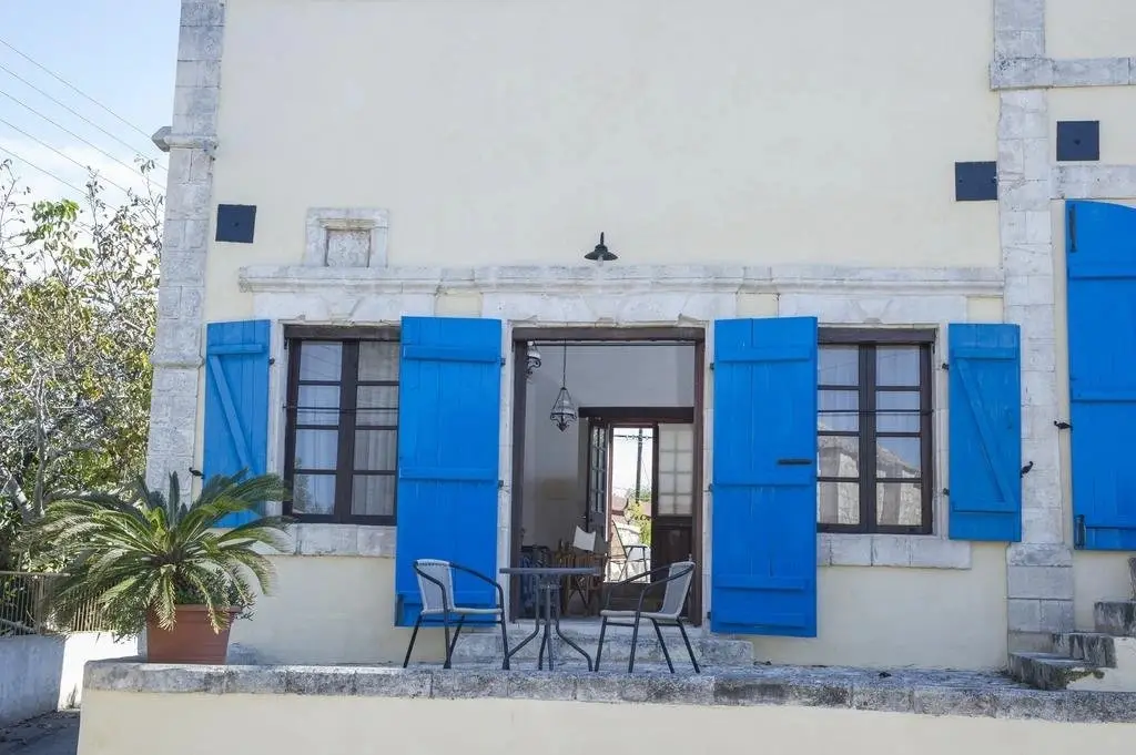 Sappho Manor House — фото 1