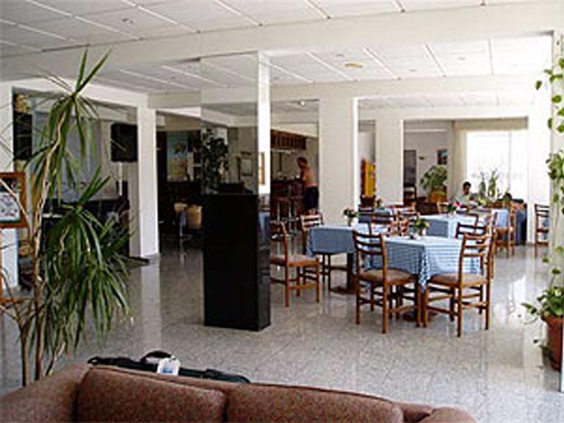 Гермасойя: Valana Hotel Apartments
