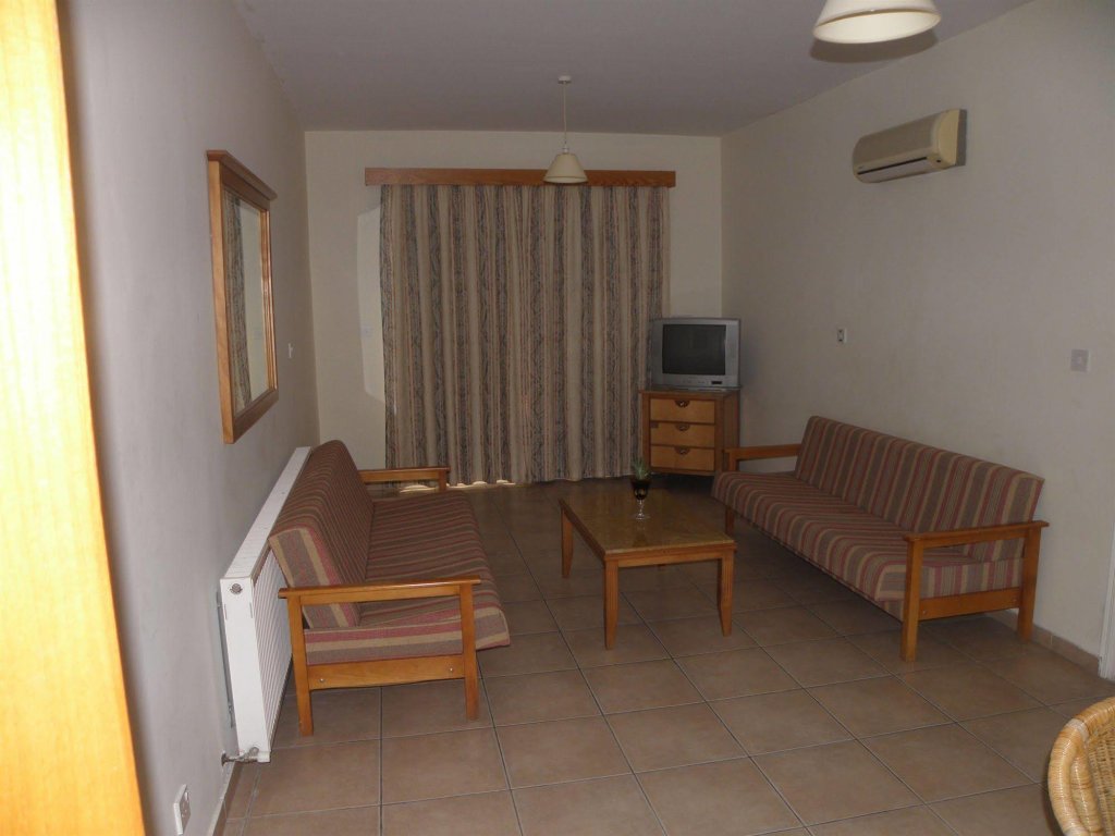 Гермасойя: Valana Hotel Apartments