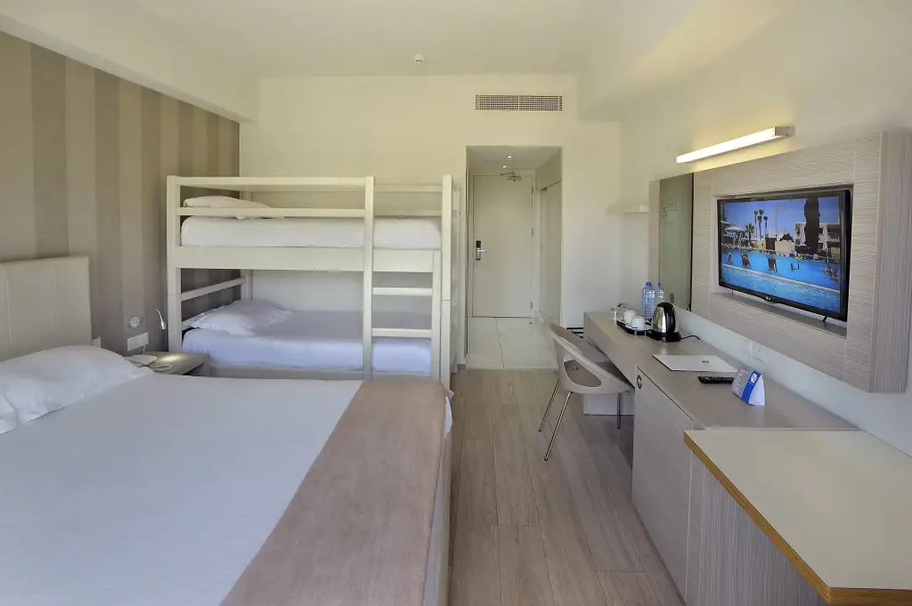Айя-Напа: Nestor Hotel