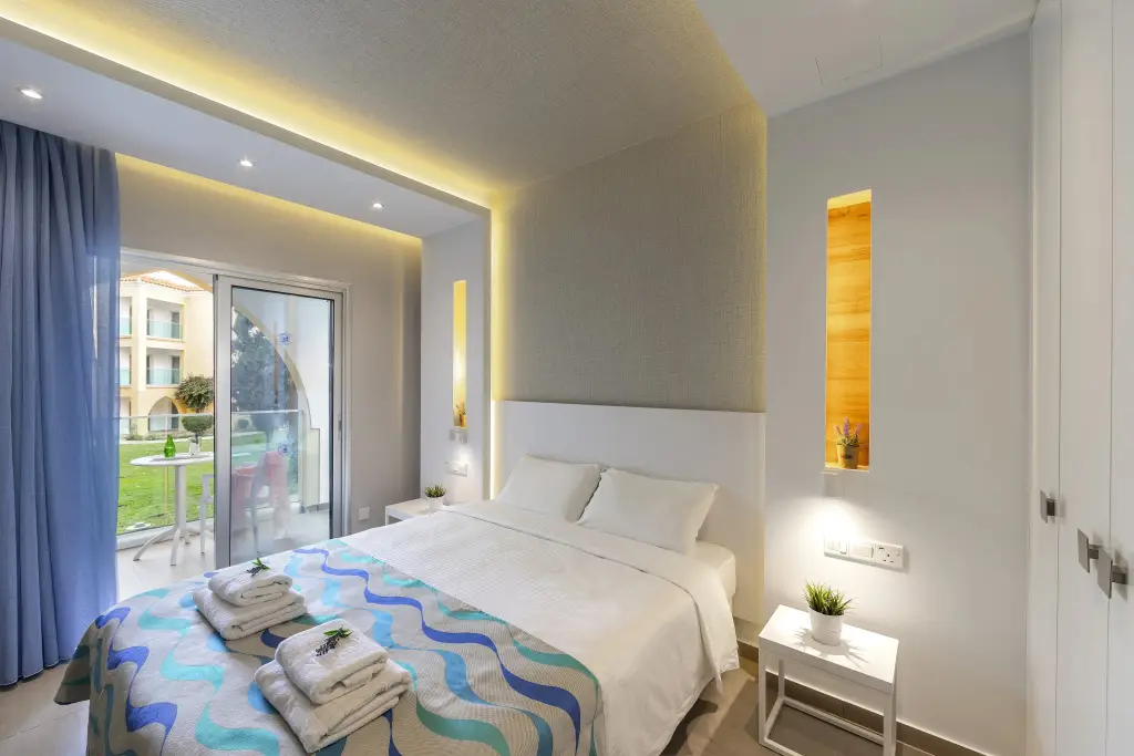 Паралимни: Курорт Malama Beach Holiday Village