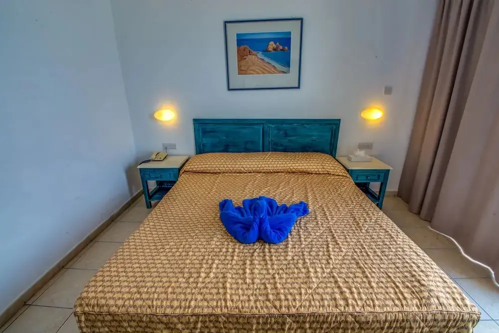 Хлорака: St. George Gardens & Suites