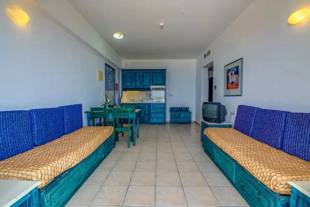 Хлорака: St. George Gardens & Suites
