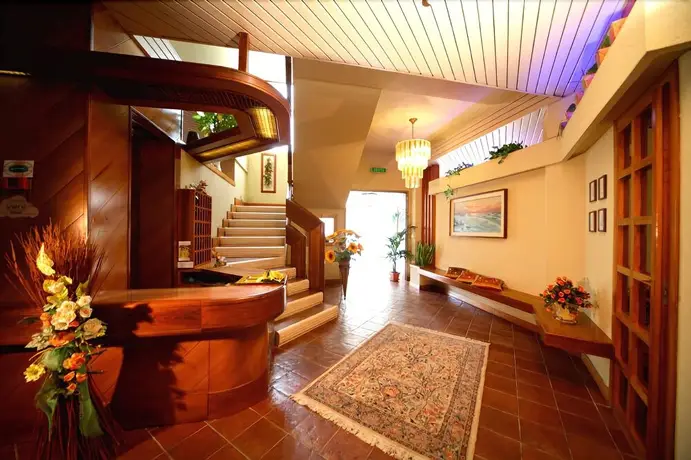 Хлорака: St. George Gardens & Suites