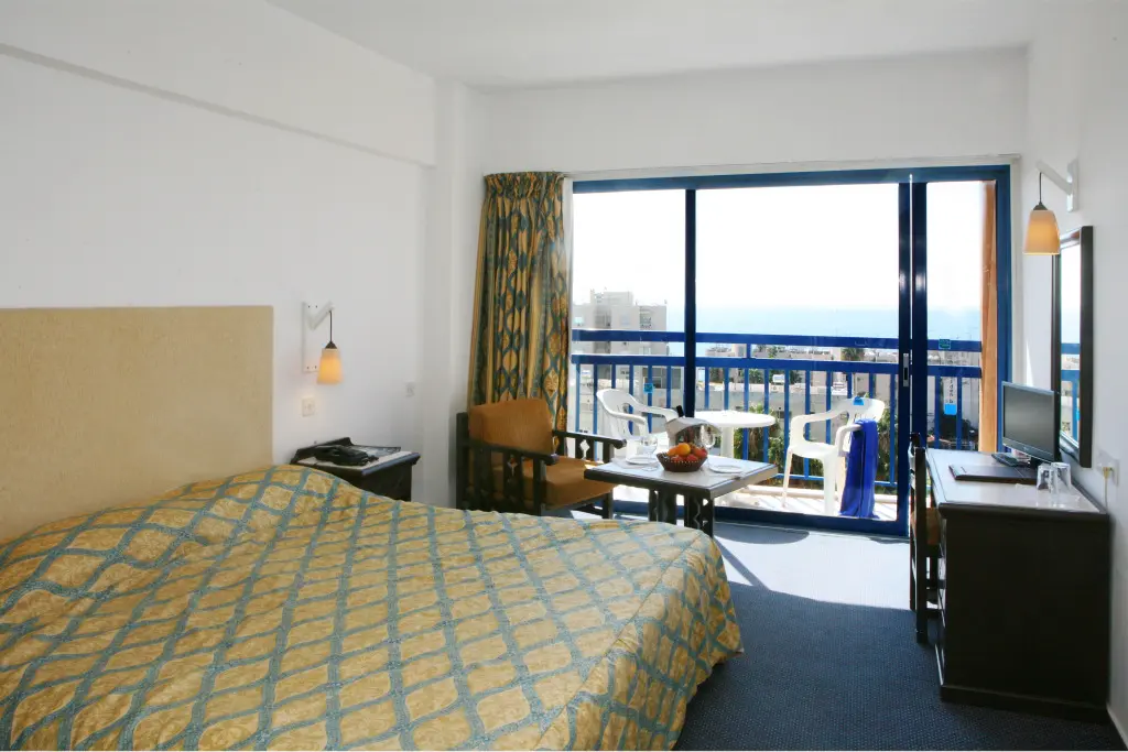 Агиос Тихонас: Navarria Hotel