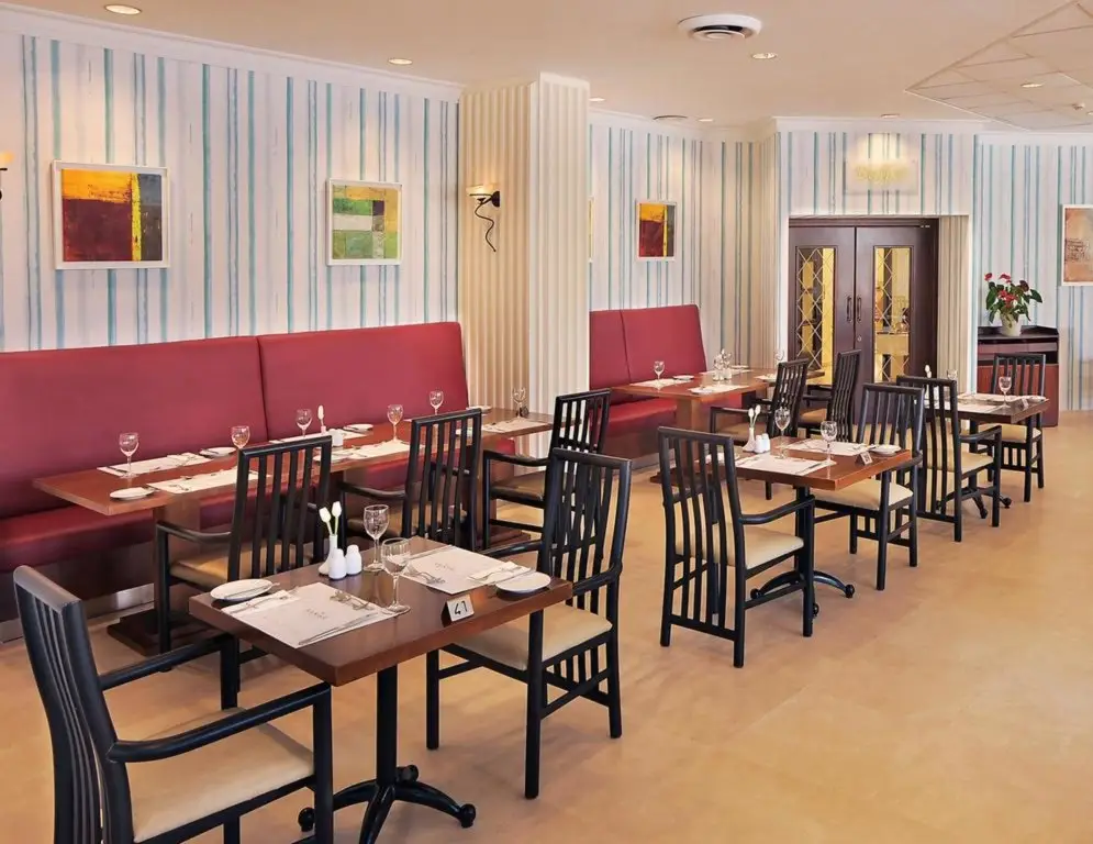 Парекклисия: Elias Beach Hotel