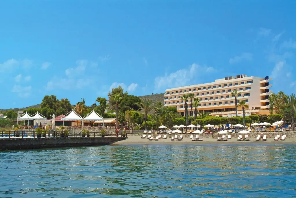 Elias Beach Hotel — фото 1