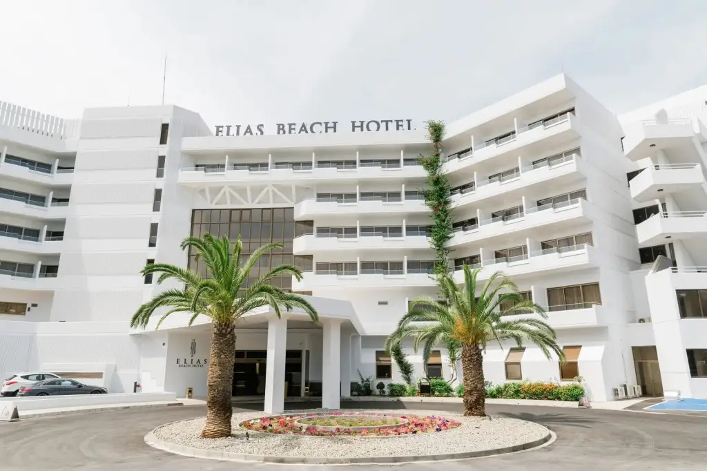 Elias Beach Hotel — фото 1
