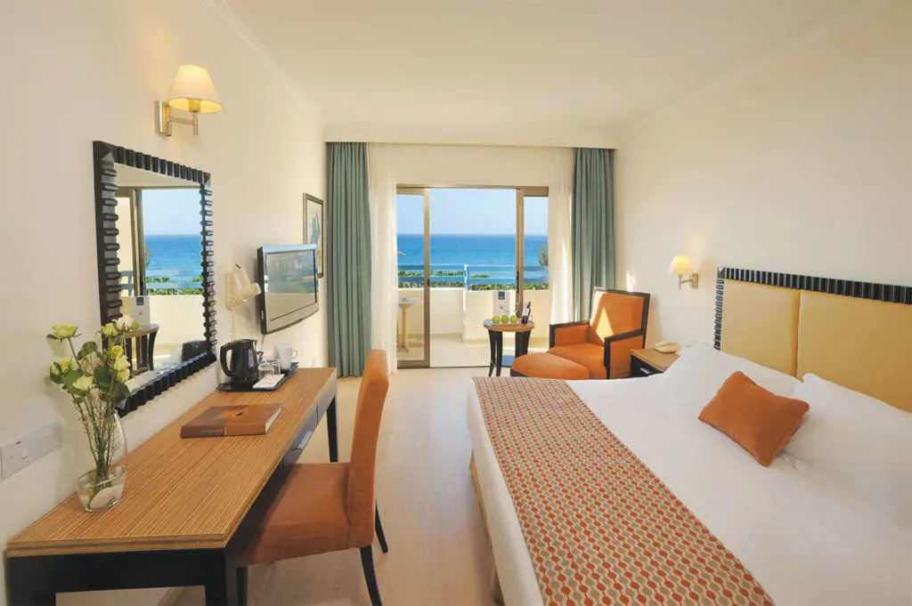 Парекклисия: Elias Beach Hotel