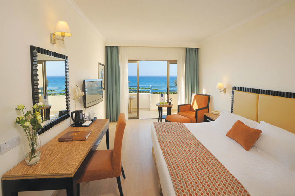 Парекклисия: Elias Beach Hotel