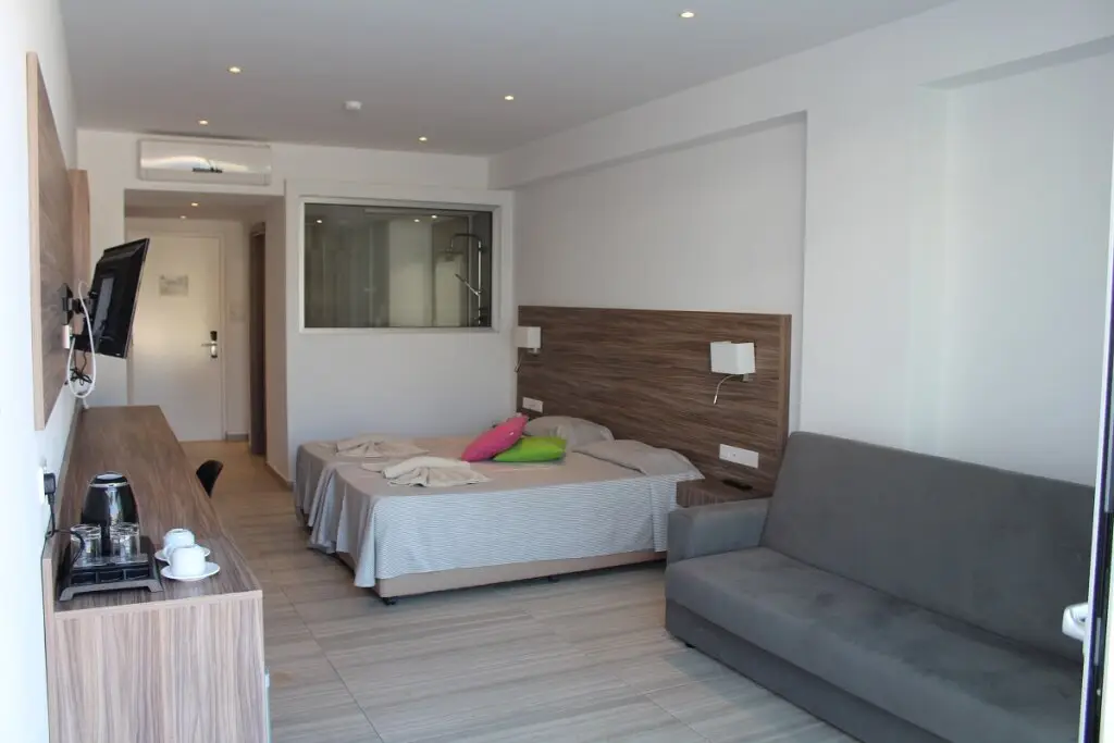 Айя-Напа: Fedrania Gardens Hotel