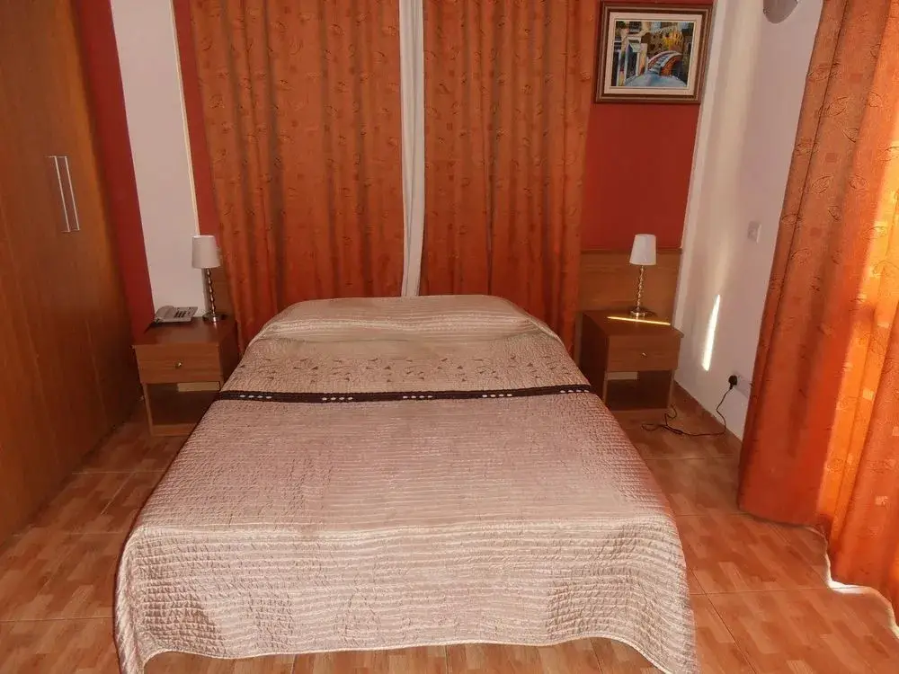 Никосия: Crown Inn Hotel