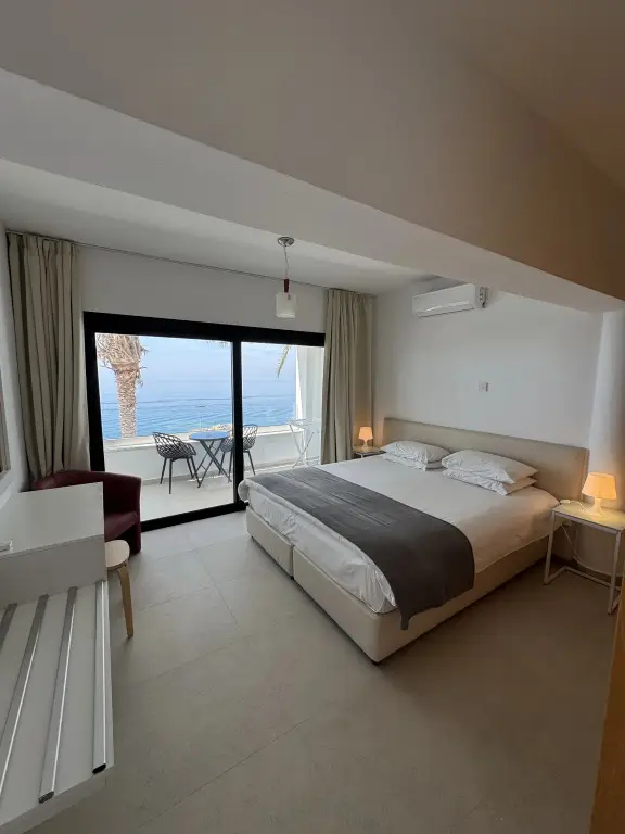 Киссонерга: Vrachia Beach Hotel & Suites - Adults only