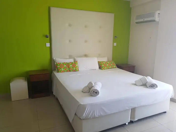 Айя-Напа: L' Eros Hotel