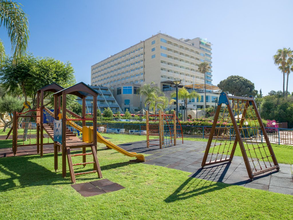Лимассол: St Raphael Resort & Marina