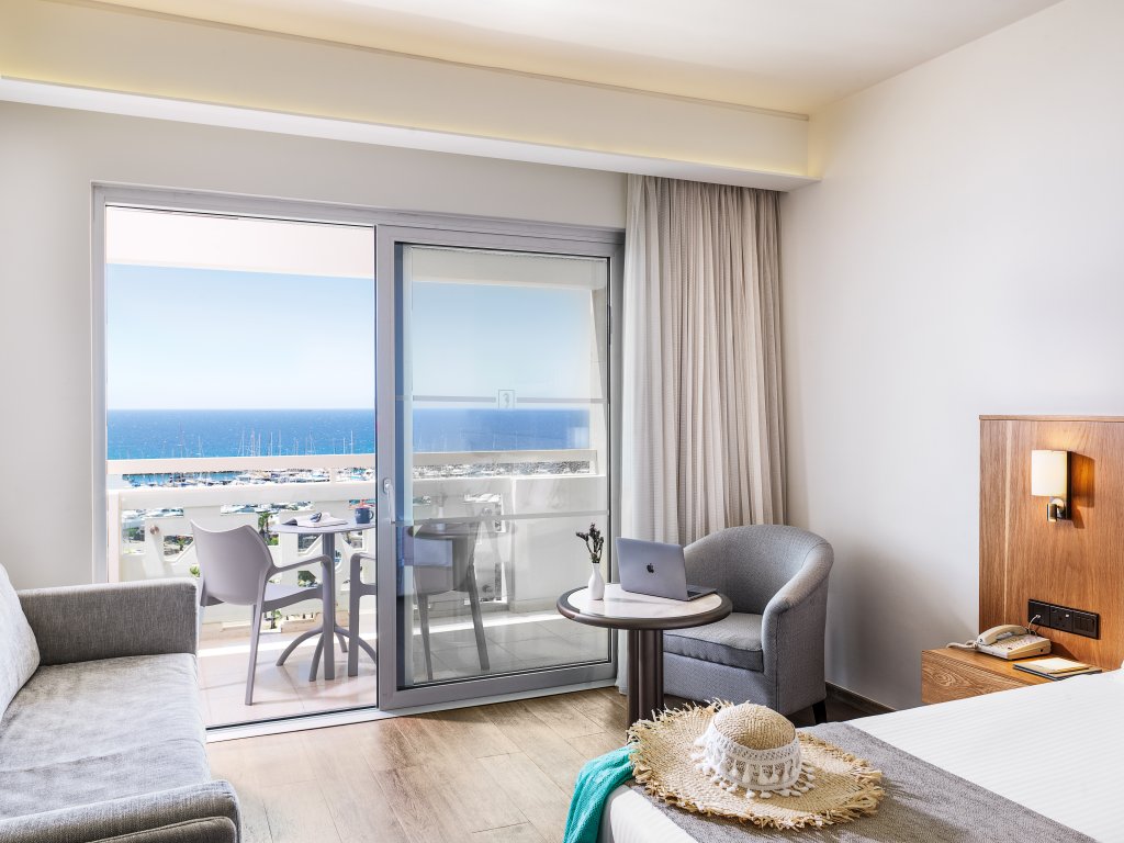 Лимассол: St Raphael Resort & Marina