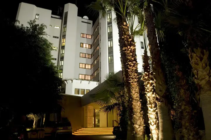 Гермасойя: Londa Hotel