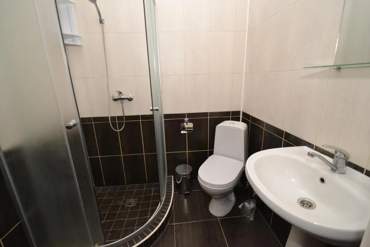 Витязево: Hotel Yanakis