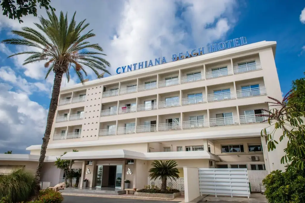 Cynthiana Beach Hotel — фото 1