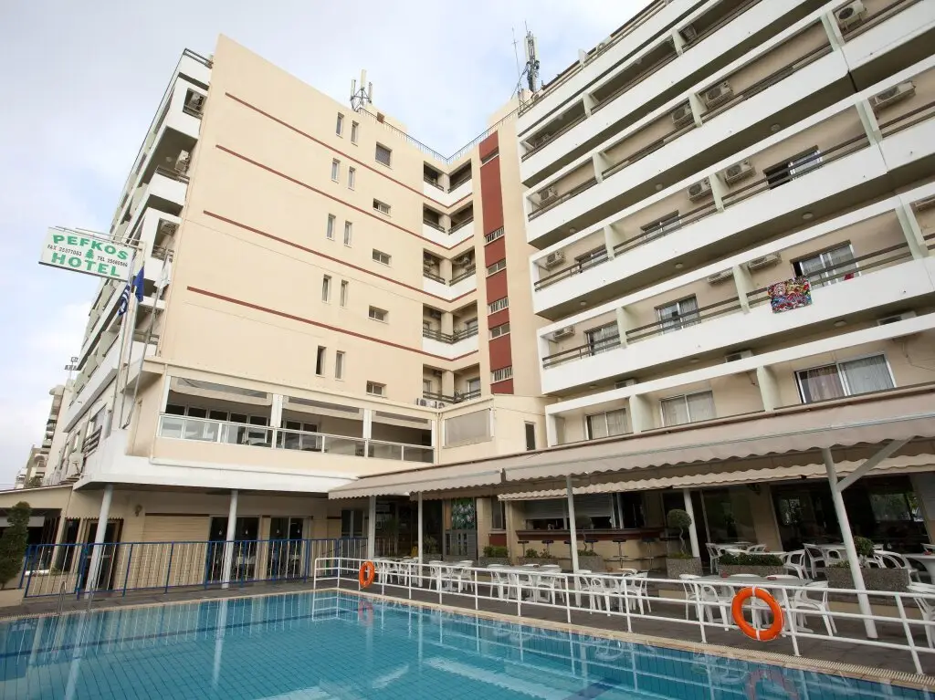 Pefkos Hotel — фото 1