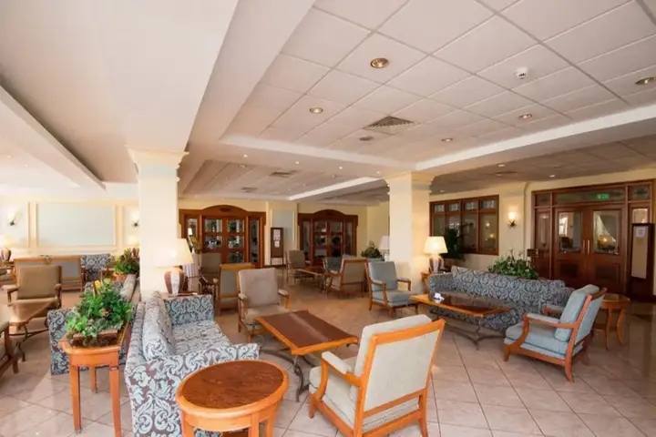 Пафос: Aloe Hotel