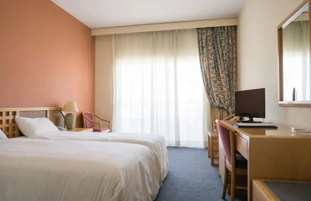 Пафос: Aloe Hotel