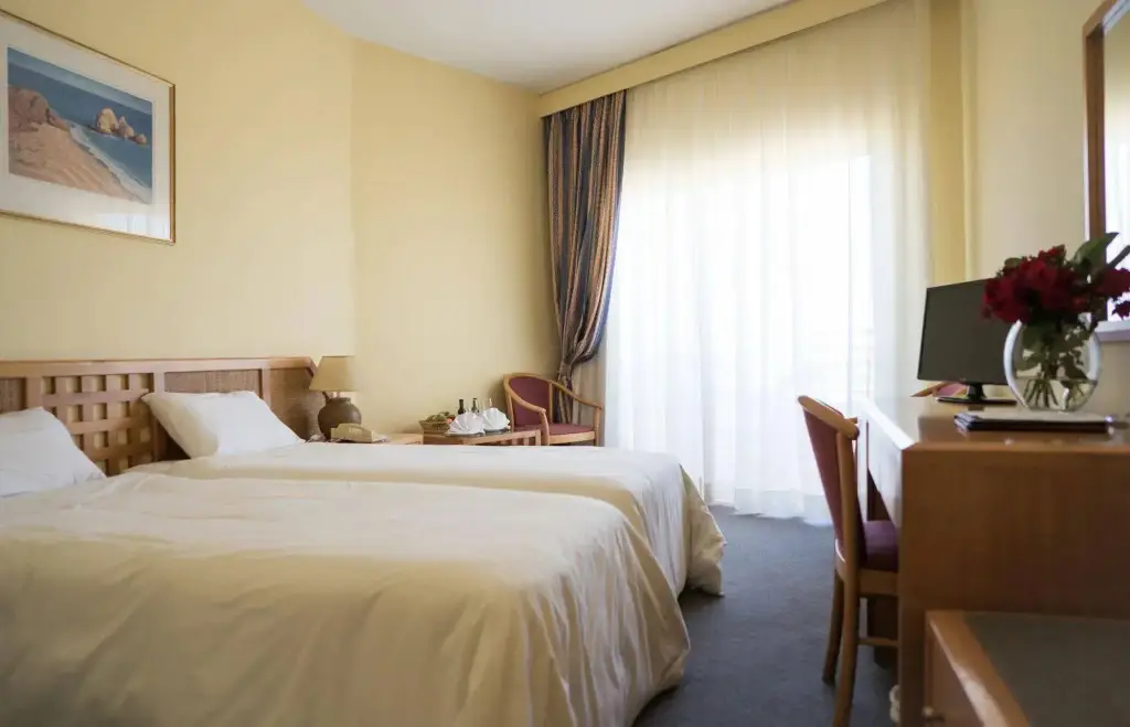 Пафос: Aloe Hotel