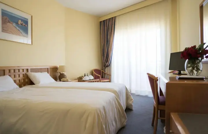 Пафос: Aloe Hotel