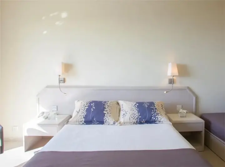 Пафос: Louis Imperial Beach Hotel