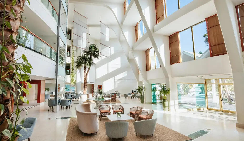 Пафос: Louis Imperial Beach Hotel