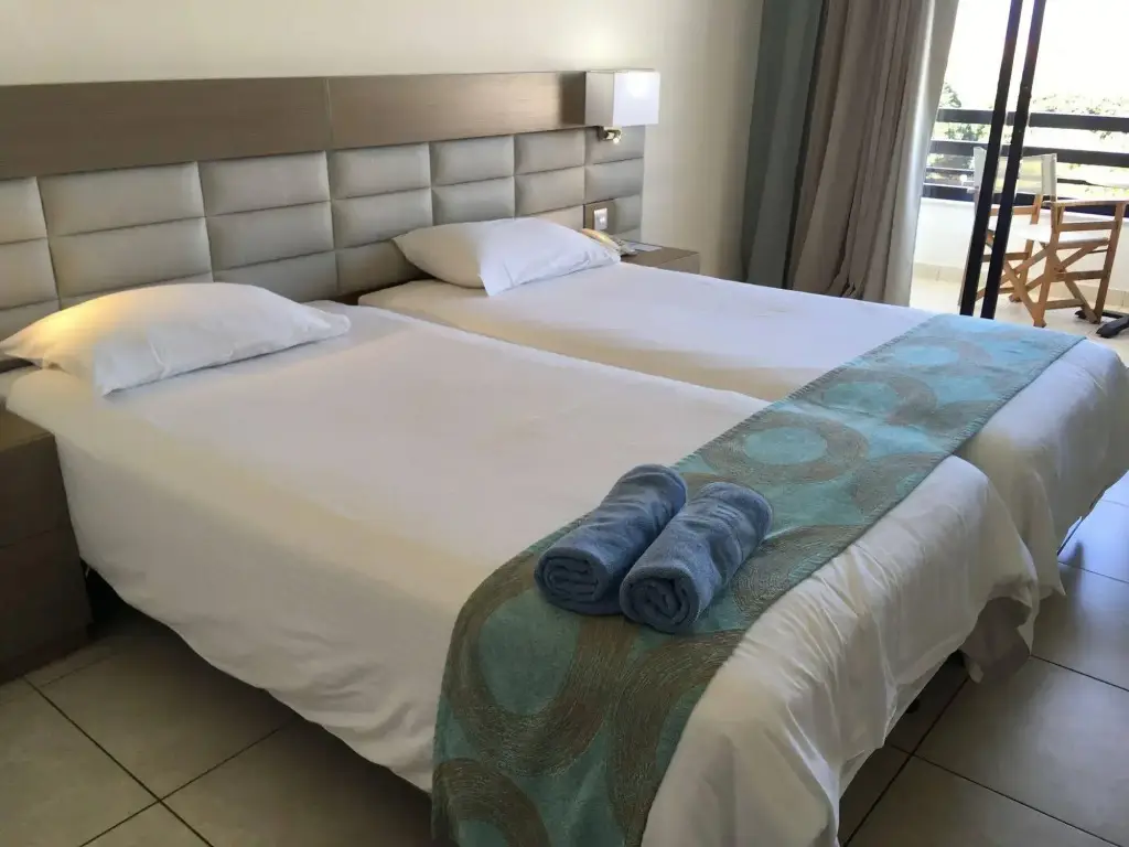 Пафос: Avanti Hotel